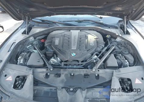 2015 BMW 750I xDrive z USA, uszkodzony, nr VIN WBAYB6C58FD966196